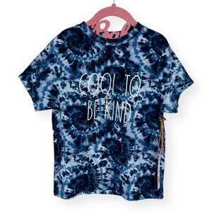 NEW Rae Dunn Cool To Be Kind Blue & White Tie-Dye Short Sleeve Shirt Size 7 NWT